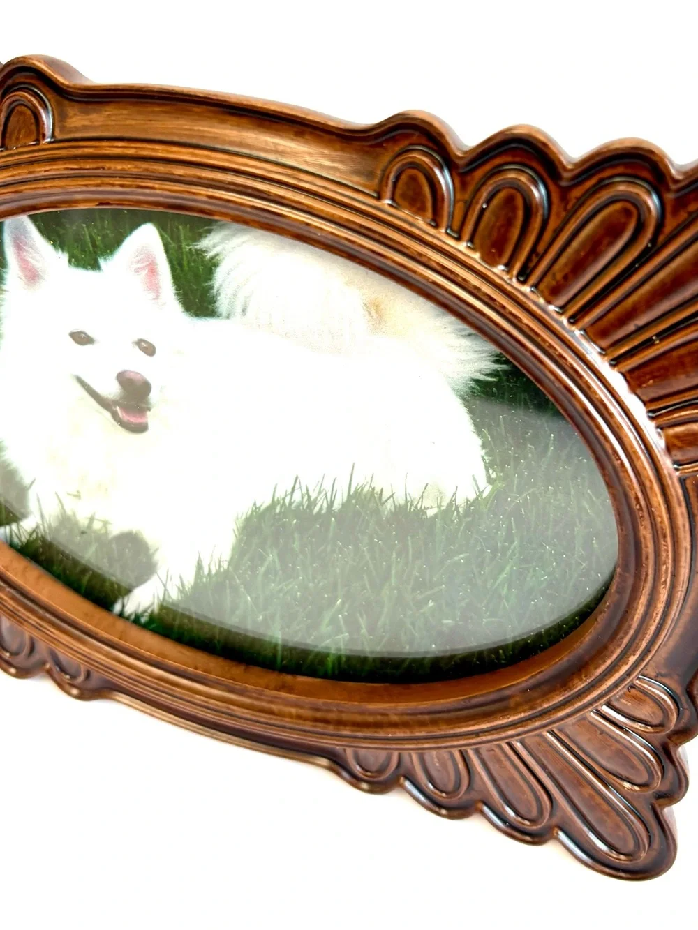 Drexel Heritage rick wood look Brown Scalloped Design Oval Picture Frame 4x6